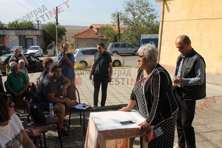 Бряст е готов за протест: институции и инвеститор отсвириха срещата в селото относно изграждането на площадка за рециклиране на пластмаса