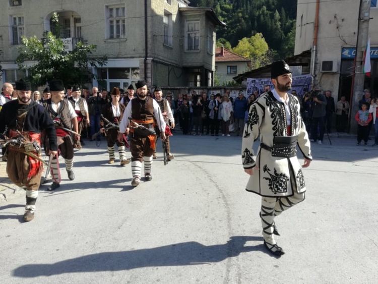 Чепеларе посрещна Капитан Петко войвода, хайдушките празници продължиха с народно веселие