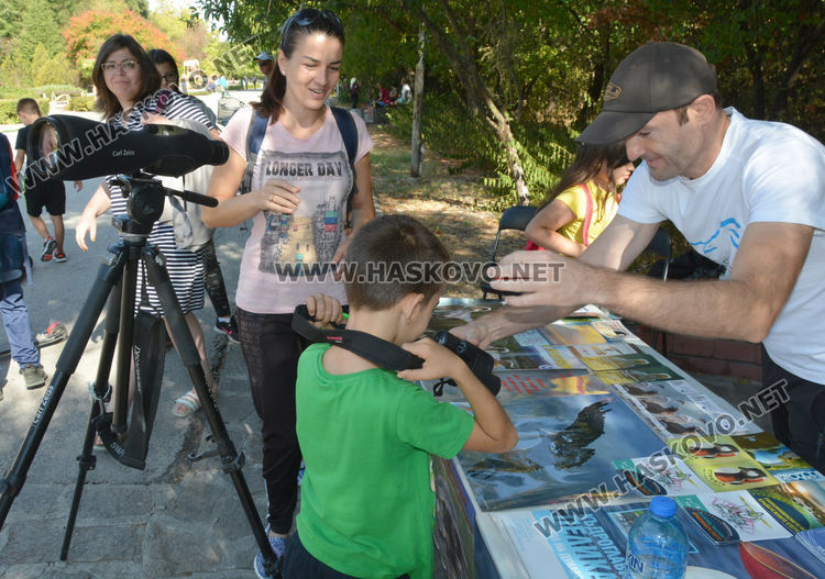 Хасковлии наблюдаваха птиците в „Кенана“