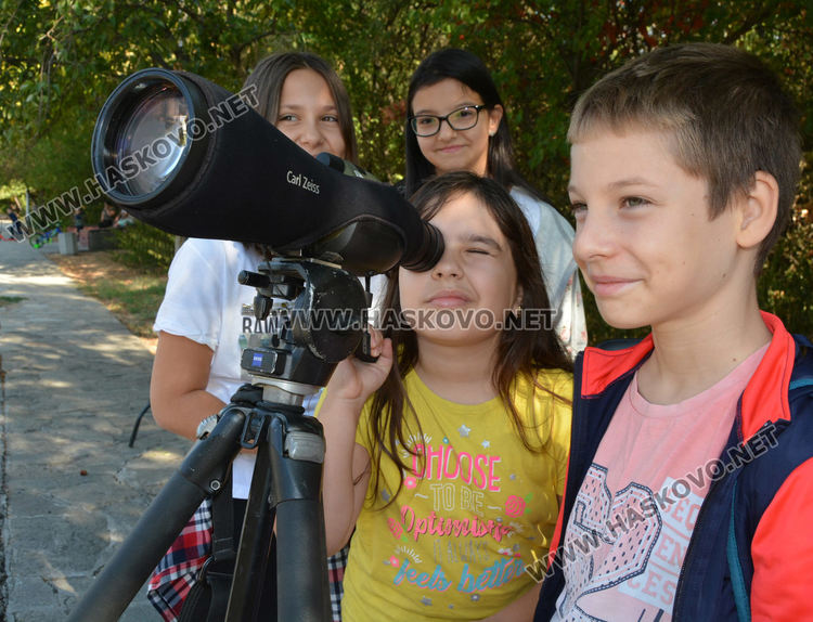 Хасковлии наблюдаваха птиците в „Кенана“