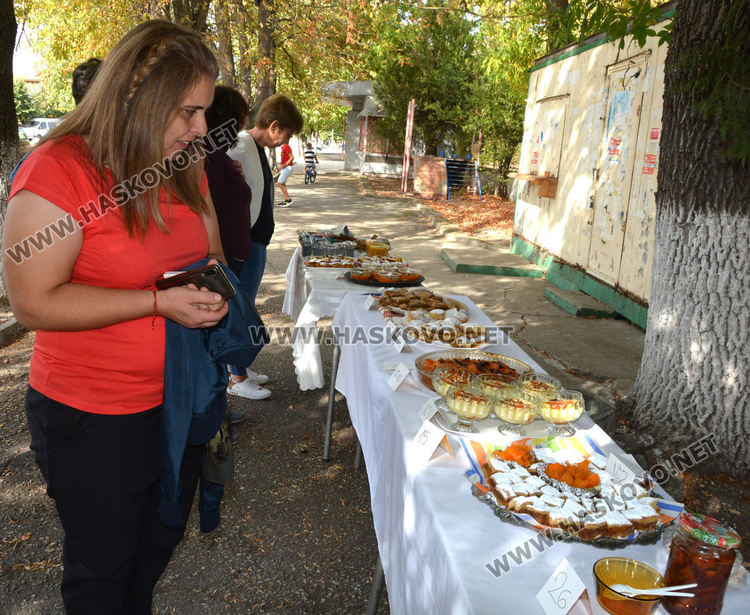 27,5 кг тиква показаха на Празника на тиквата в Горски извор