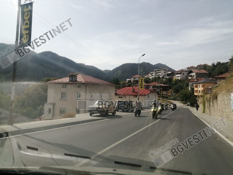 С шествие мотористи от цялата страна закриха мотосезона в Смолян