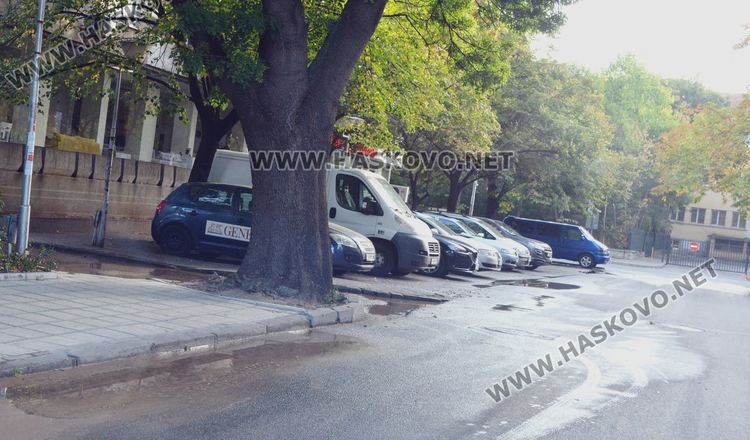 Центърът на Хасково без вода заради ВиК авария