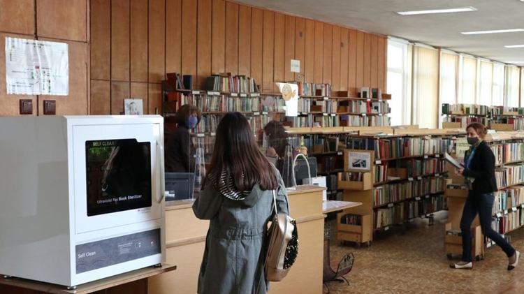 Хасковската библиотека получи стерилизатор за книги