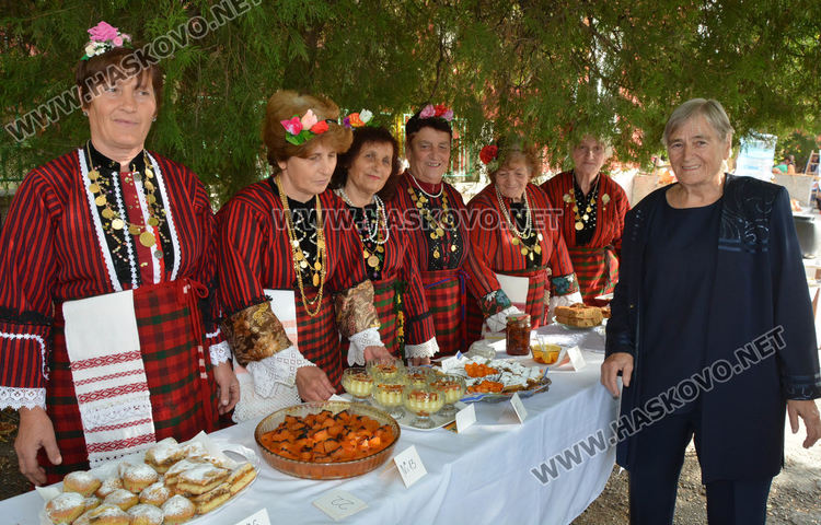 27,5 кг тиква показаха на Празника на тиквата в Горски извор