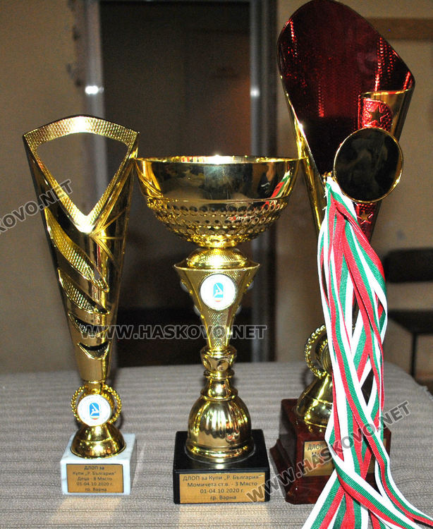 5 златни медала за Кристин Кръстева и отборно трето място за гимнастичките на „Юнак“