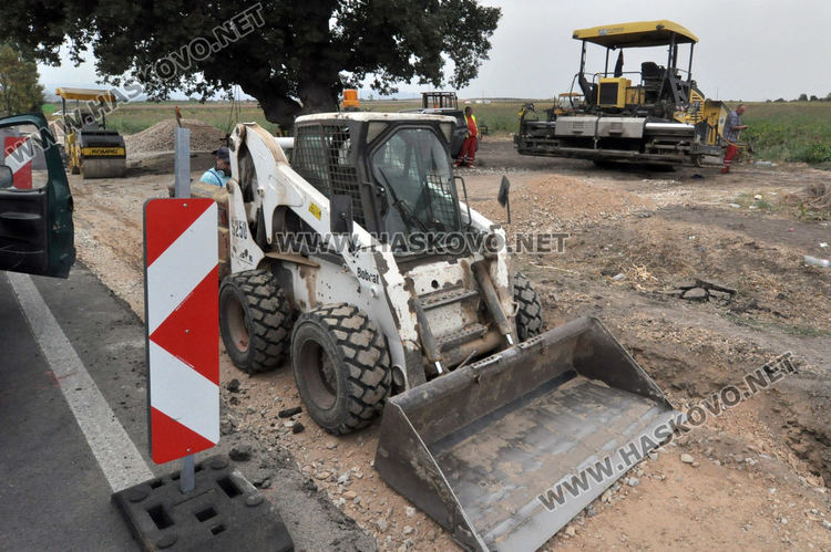 Разширяват пътя край Хасково, на разклона за Войводово