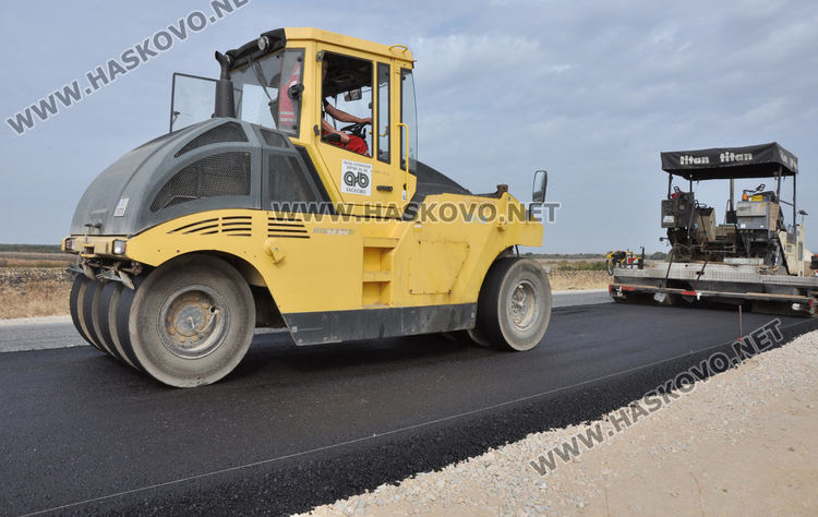 Ремонтът на пътя Димитровград-Стара Загора може да приключи предсрочно