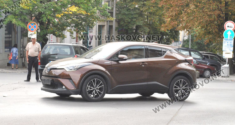 Катастрофа между Тойота и Опел затрудни движението по „Раковски“ и „Съединение“