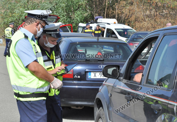 Mащабната спецакция: Измъкнаха шестима афганистанци от такси, свалиха номерата на Порше