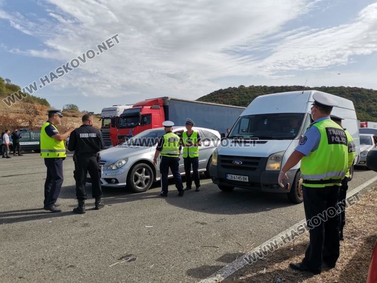 Полицията на лов за трафиканти на хора и мигранти по АМ „Марица“