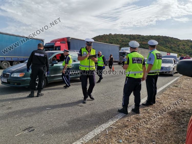 Полицията на лов за трафиканти на хора и мигранти по АМ „Марица“