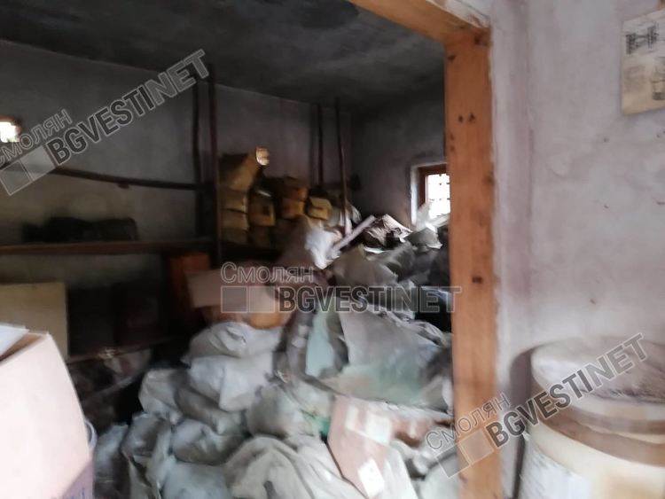 Тонове пестициди изчезват от Смолянско. Кметът на Търън е щастлив