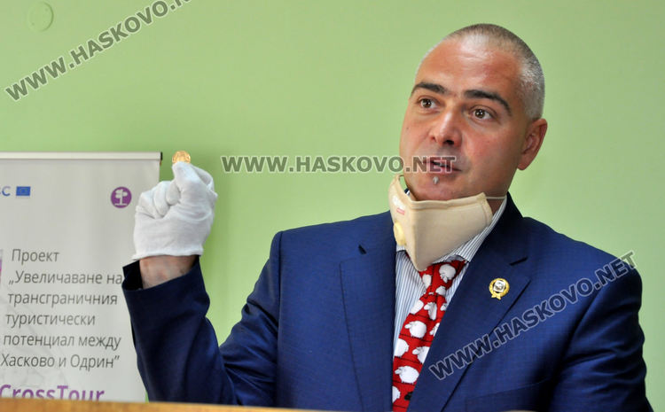 Проф.Илия Прокопов: Хасковските фалшификатори на антики са най-добрите 