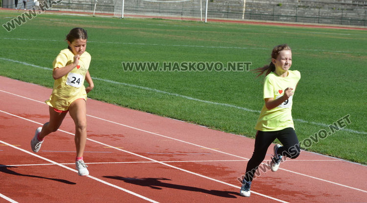 Над 100 деца се включиха в състезанието по лека атлетика в Хасково
