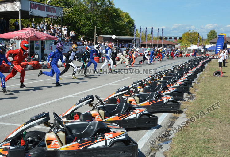 Със звезден тим в Хасково стартира 24-часово състезание по картинг