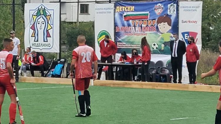 Неделино е домакин на държавното първенство по хокей на трева