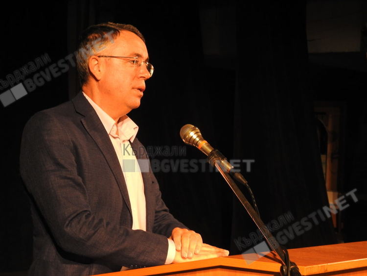 Приветстие на д-р Инж.Хасан Азис