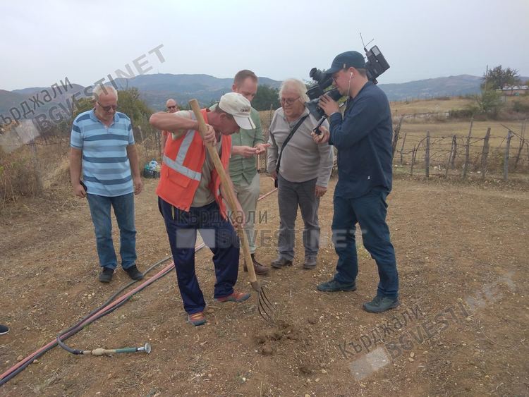 Журналисти, акредитирани в столицата на Европейския съюз, снимат в Кърджалиско,  интересуват се от шафрана