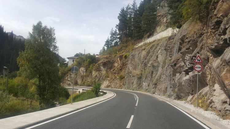 Премиерът Борисов инспектира ударното строителство на пътища в Родопите