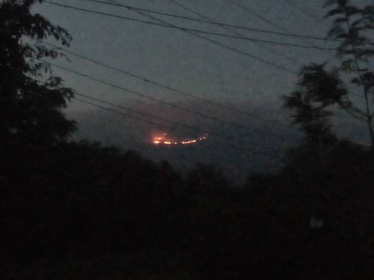 Пожар пламна в най-високата планина в Африка