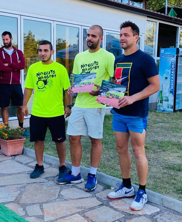 Над 50 любители се включиха в национален турнир по тенис в Хасково