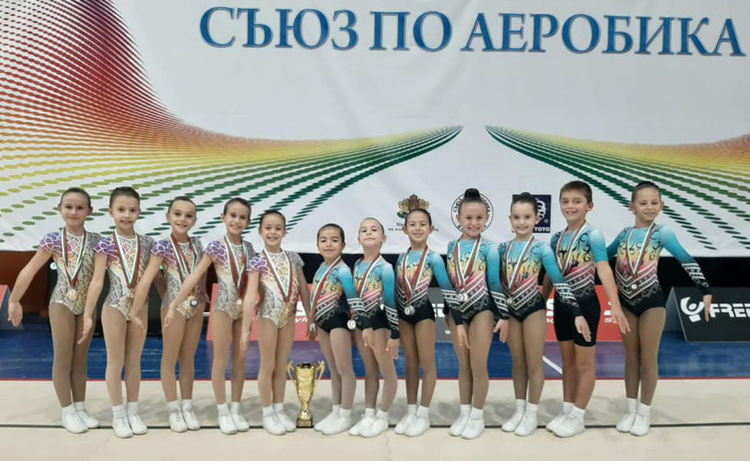 19 медала и отборни купи за „Мега спорт“ от Държавното по спортна аеробика