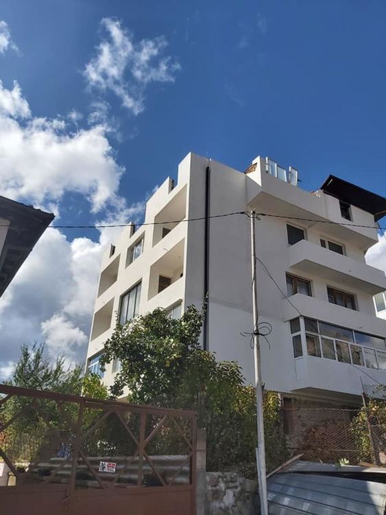 Общината и областта се включиха в разчистването на щетите, причинени от ураганния вятър  