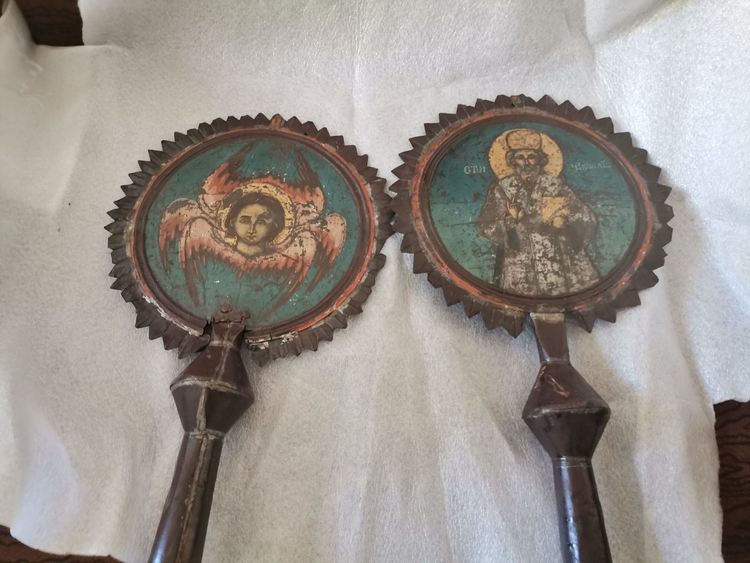 Пловдивската прокуратура разследва двама мъже от с.Катуница за търговия с наркотици и архелогически находки