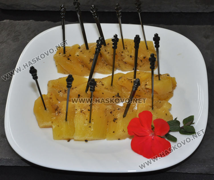 ананас с мента и черен пипер