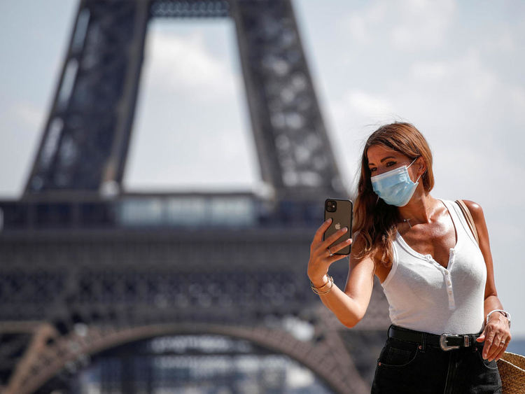 Франция върна извърредното положение заради разпространението на коронавируса