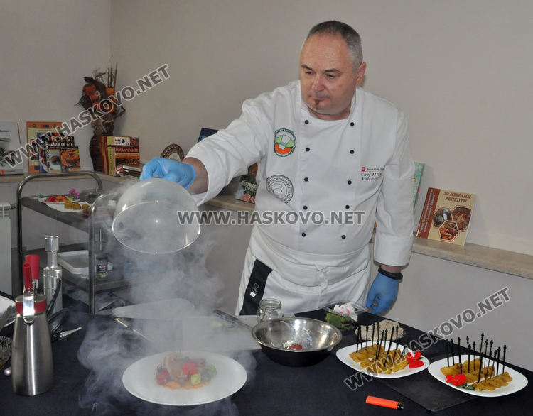 Шеф готвачи показаха су вид готвене на гимназисти от Хасково