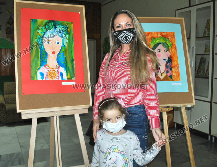 Млади художници от „Дъга“ показаха „Пъстри мигове“, предстои пленер в „Кенана“