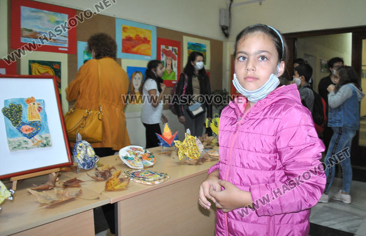 Млади художници от „Дъга“ показаха „Пъстри мигове“, предстои пленер в „Кенана“