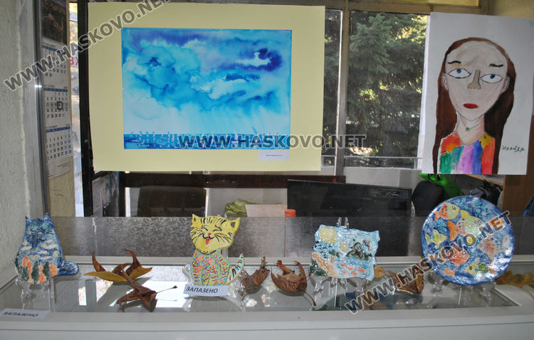 Млади художници от „Дъга“ показаха „Пъстри мигове“, предстои пленер в „Кенана“