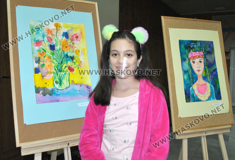 Млади художници от „Дъга“ показаха „Пъстри мигове“, предстои пленер в „Кенана“