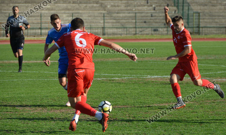 ОФК „Хасково” загуби от „Черноморец” след обрат