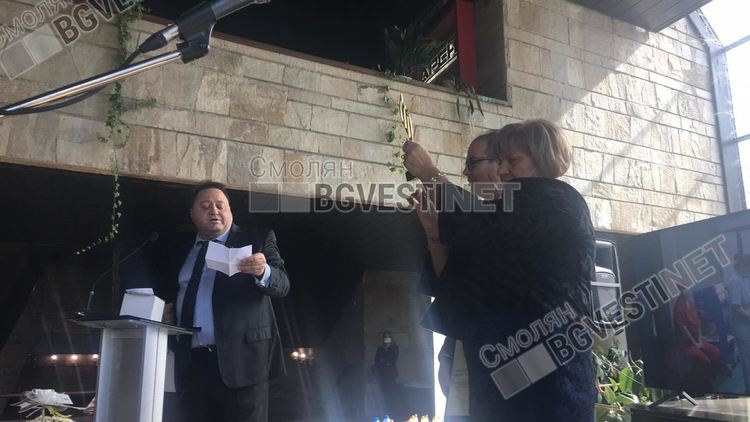 Удостоиха с награди лекарките-инфекционистки от смолянската болница. Те са бойците, които не само лекуват, но и запазиха отделението от инфекцията