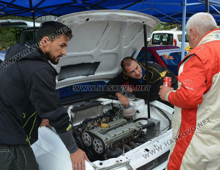 37 пилоти в квалификациите на рали шампионата в Хасково (видео)