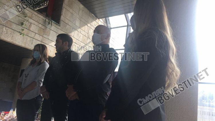 Удостоиха с награди лекарките-инфекционистки от смолянската болница. Те са бойците, които не само лекуват, но и запазиха отделението от инфекцията