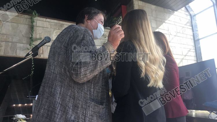 Удостоиха с награди лекарките-инфекционистки от смолянската болница. Те са бойците, които не само лекуват, но и запазиха отделението от инфекцията