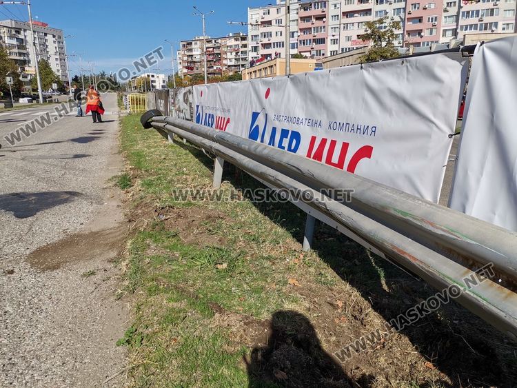 Официален старт на рали шампионата в Хасково, пилот се заби в мантинела