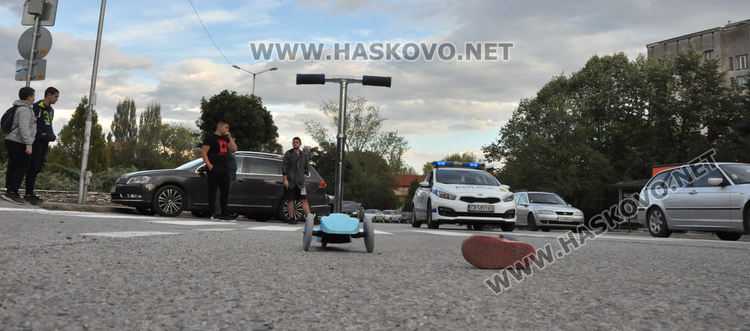 Сеат блъсна 4-годишно с тротинетка на „Кенана“