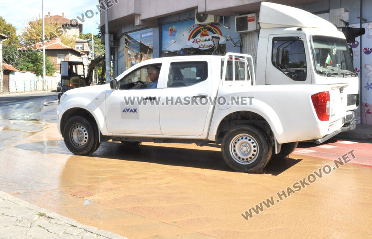 Центърът на Хасково без вода заради авария