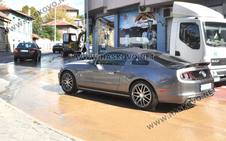 Центърът на Хасково без вода заради авария