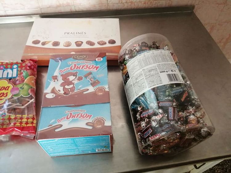 Децата на Момчиловци получават 35 електронни дъски от френска асоциация