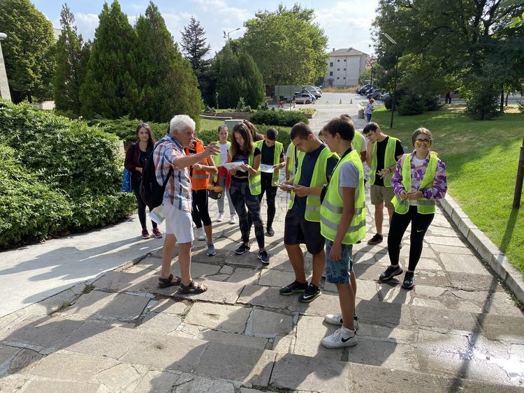 Сдружение "Омега" се включи в състезание по спортно ориентиране в Хасково