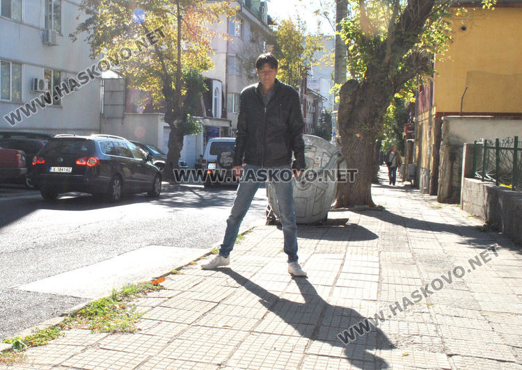 Общински съветник предлага „джобове“ за паркиране за отпушване на трафика в Хасково