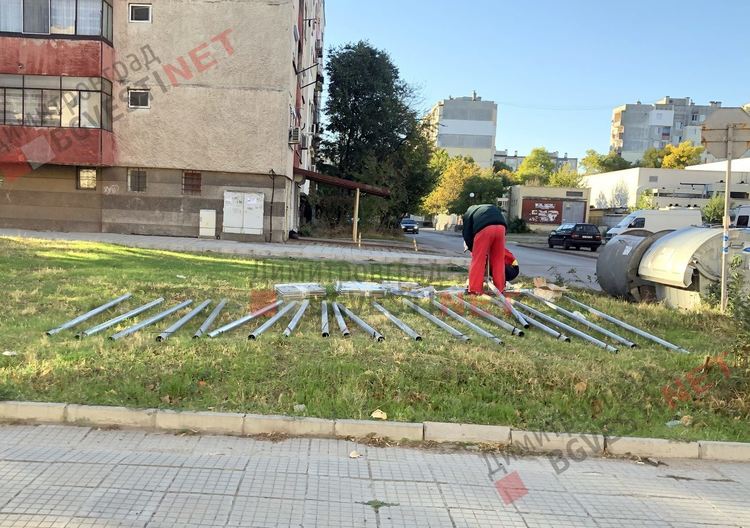 Маонтират нови знаци