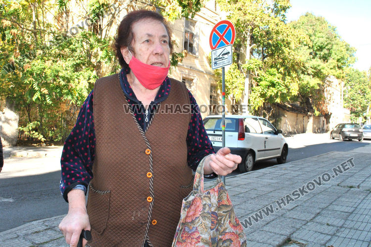 Общински съветник предлага „джобове“ за паркиране за отпушване на трафика в Хасково